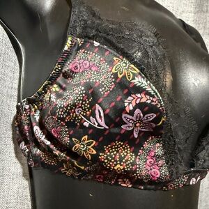 Victoria's Secret Black Floral Lace Bralette